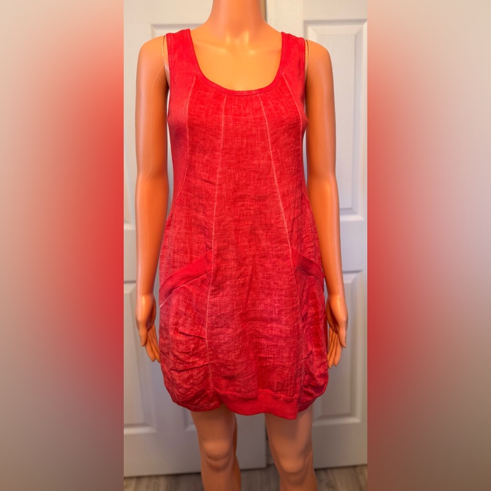 Red Sleeveless Mini Dress - Casual Scoop Neck
